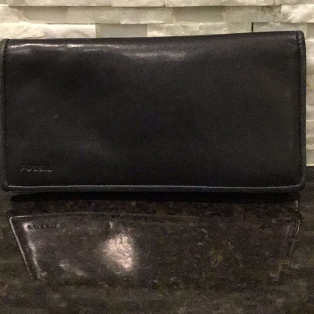 Fossil leather wallet